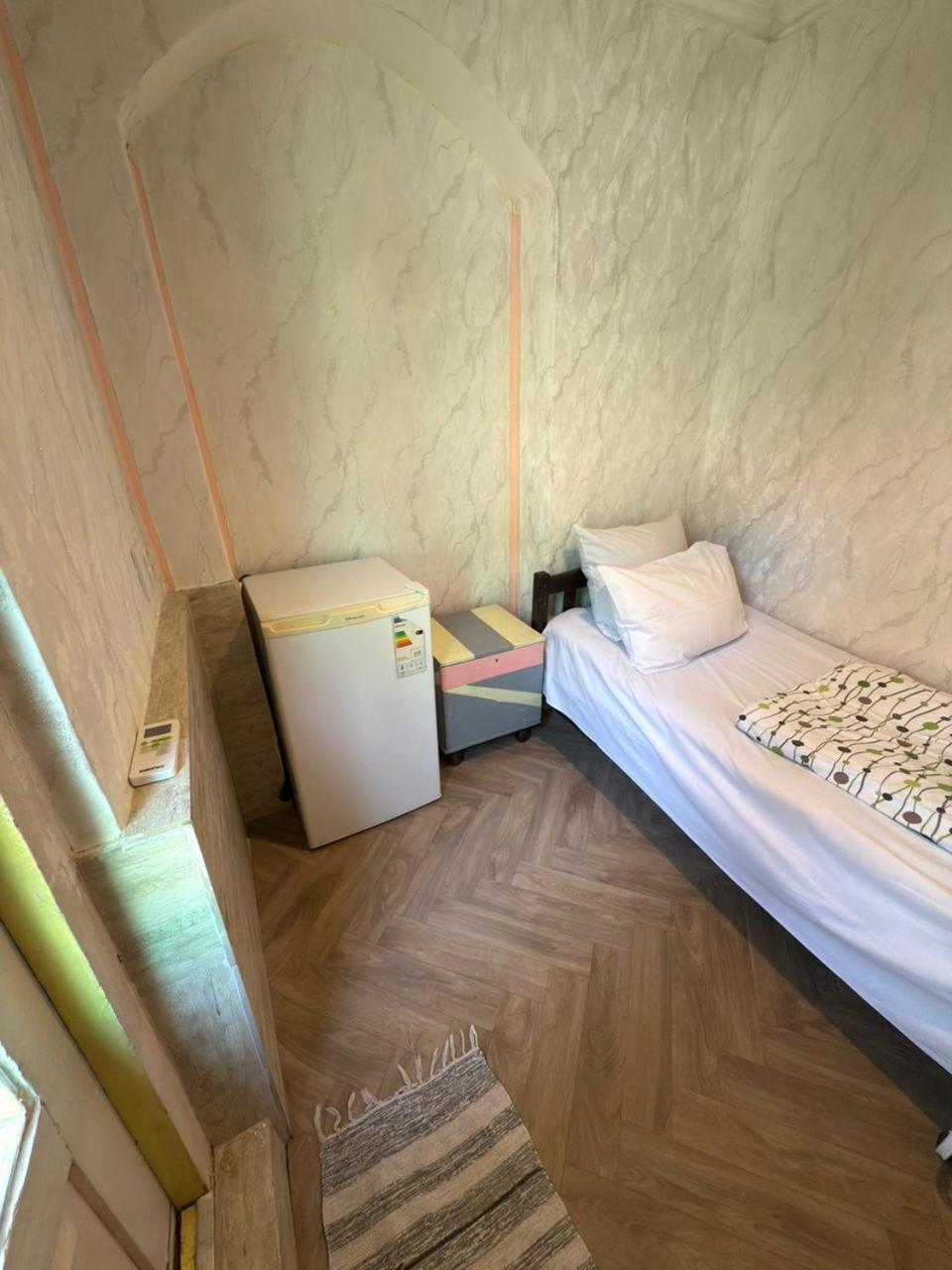 Guest House Nise Tbilisi Exteriör bild