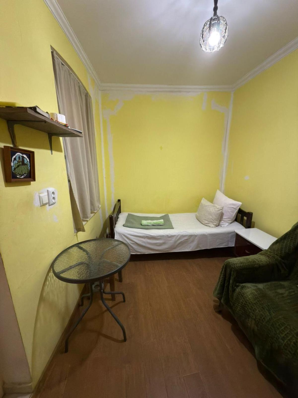 Guest House Nise Tbilisi Exteriör bild